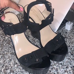 Black bcbg maxazria wedges